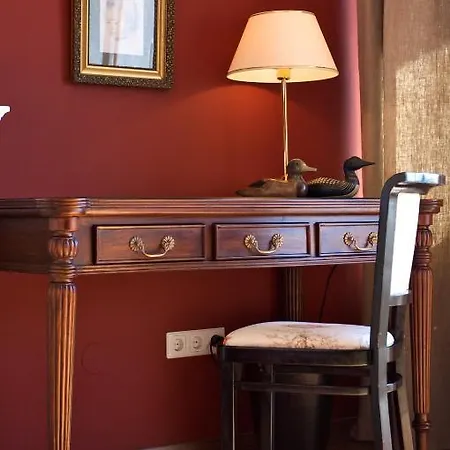 Отель Boutique-hotel Alter Gerichtshof Хартберг