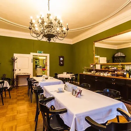 ホテル Boutique-hotel Alter Gerichtshof 4*