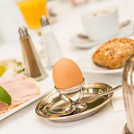 Boutique-hotel Alter Gerichtshof 4* Hartberg