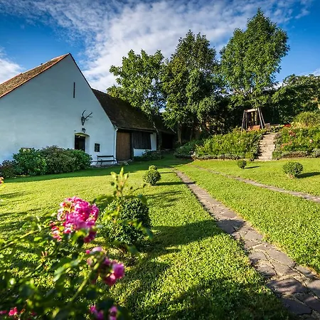 Boutique-hotel Alter Gerichtshof 4*
