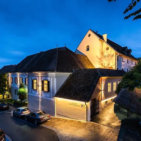 Boutique-hotel Alter Gerichtshof 4*